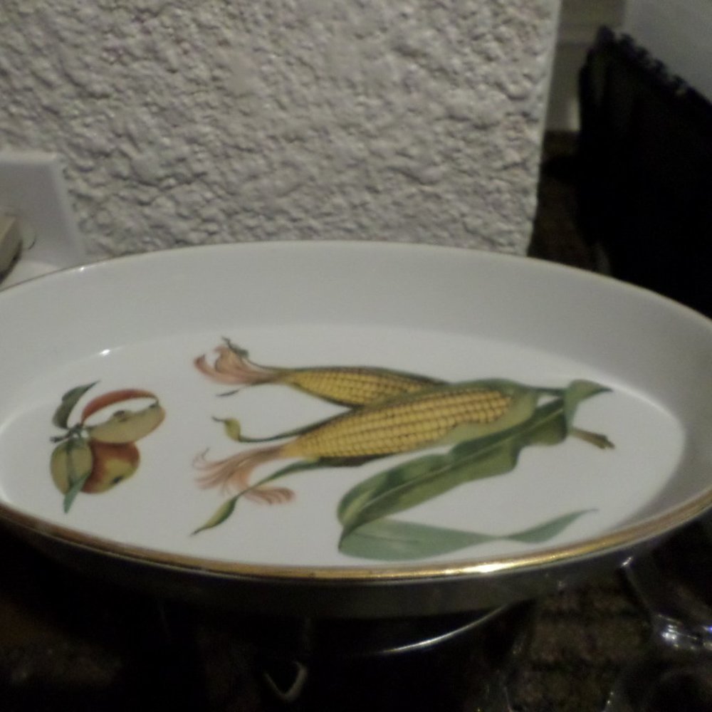 Vintage Royal Worcester Evesham Corn & Apples Casserole Dish - Picture 2 of 6